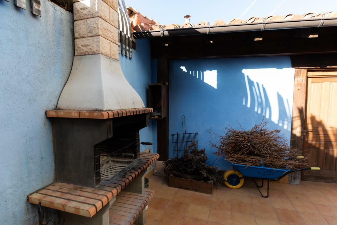 בית הארחה Alcanadre 	La Casa Azul מראה חיצוני תמונה
